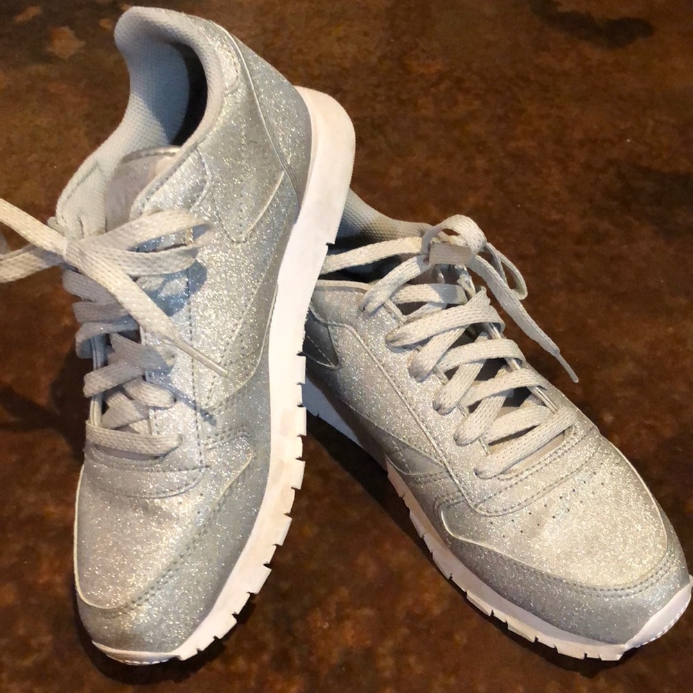 Reebok glitter tennis shoes